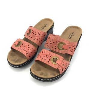 Women's Clarks Coral Pink Sandals Sz 7.5